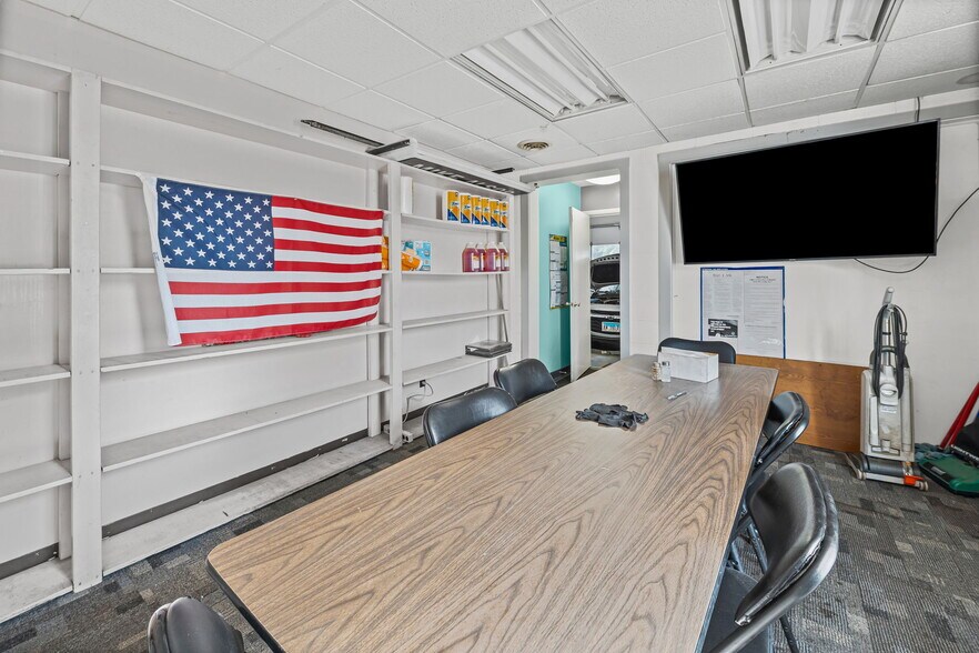 More Photos Of 400 E Pike St, Attica Auto Dealership For Sale