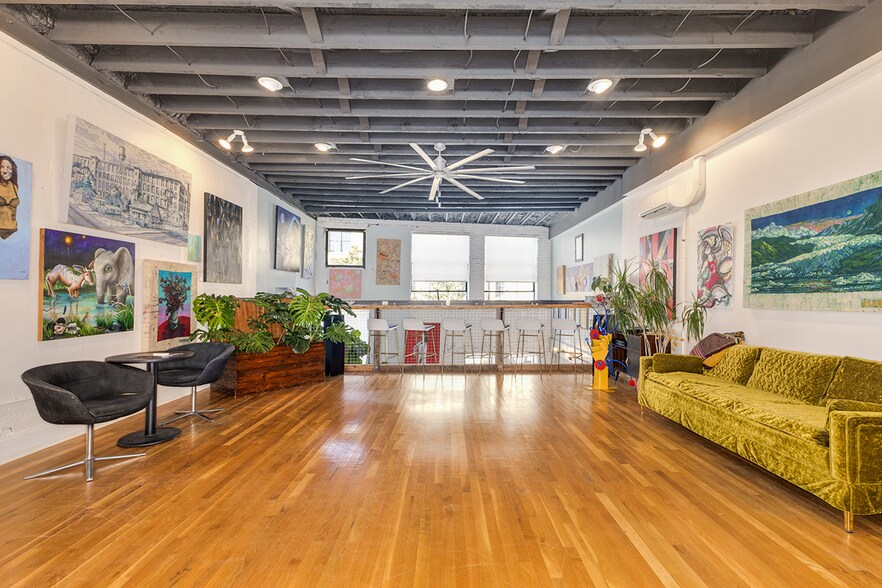 More Photos Of 582 Perry Ave, Greenville Storefront Retail Office For Lease