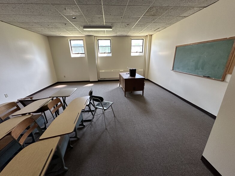 More Photos Of 150 Clinton Rd, New Hartford Specialty For Sale