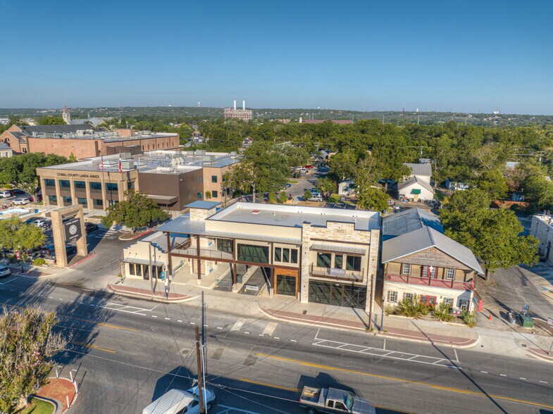 More Photos Of 207 E San Antonio St, New Braunfels Loft Creative Space For Lease