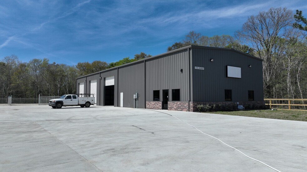 Primary Photo Of 4230 S Major Dr, Beaumont Warehouse For Lease