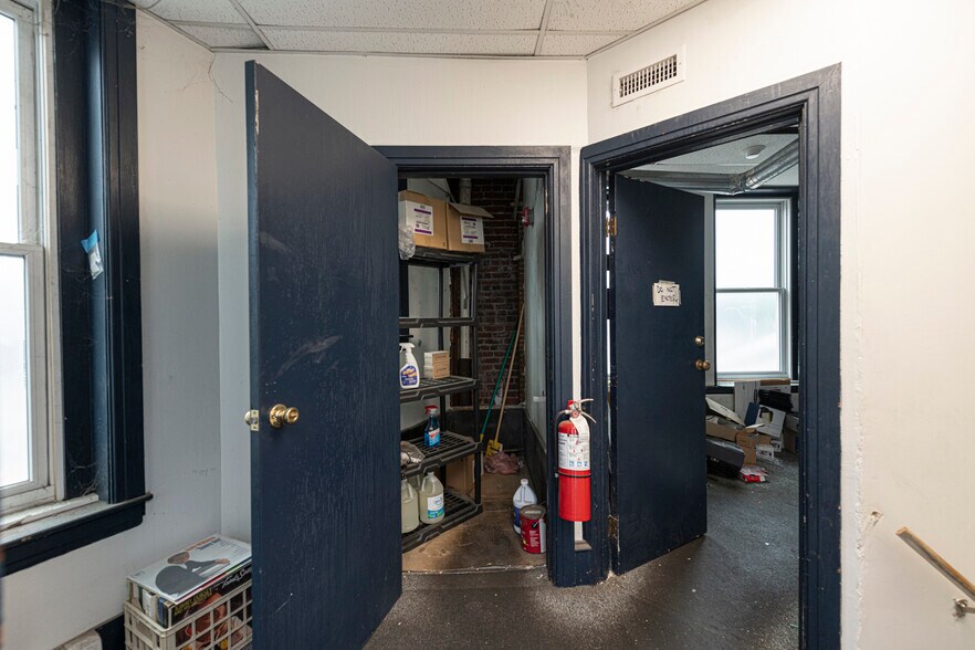 More Photos Of 425 Bridge St, Phoenixville Freestanding For Sale