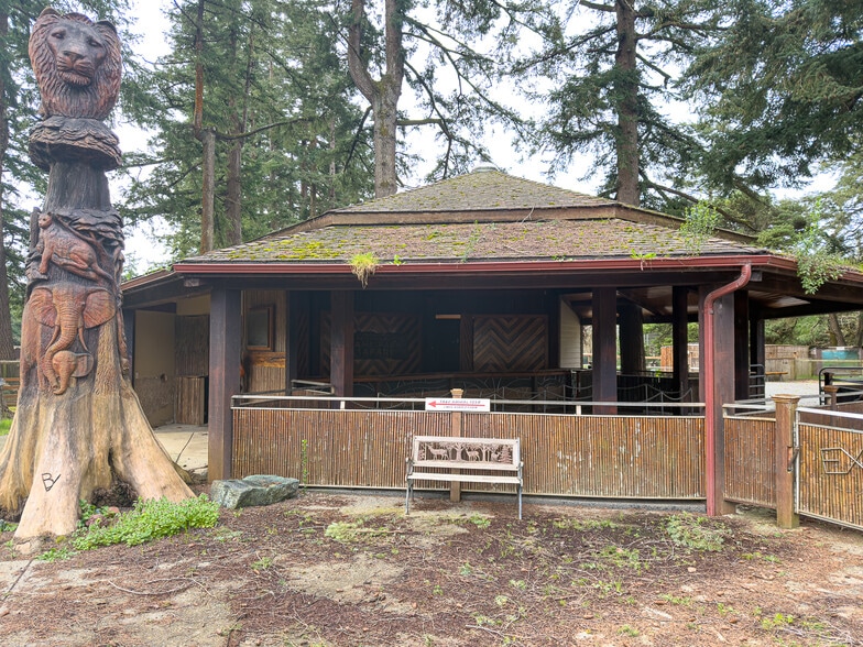 More Photos Of 46914 US-101, Bandon General Retail For Sale