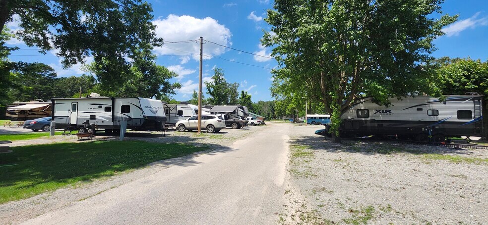 More Photos Of 469 River Rd, Lakeview Trailer Camper Park For Sale