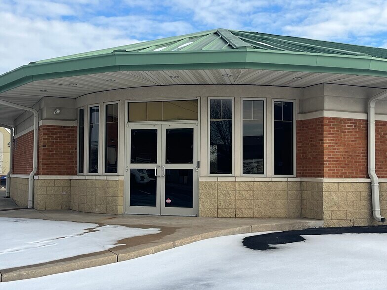 Primary Photo Of 3526 Amazonas Dr, Jefferson City Specialty For Lease