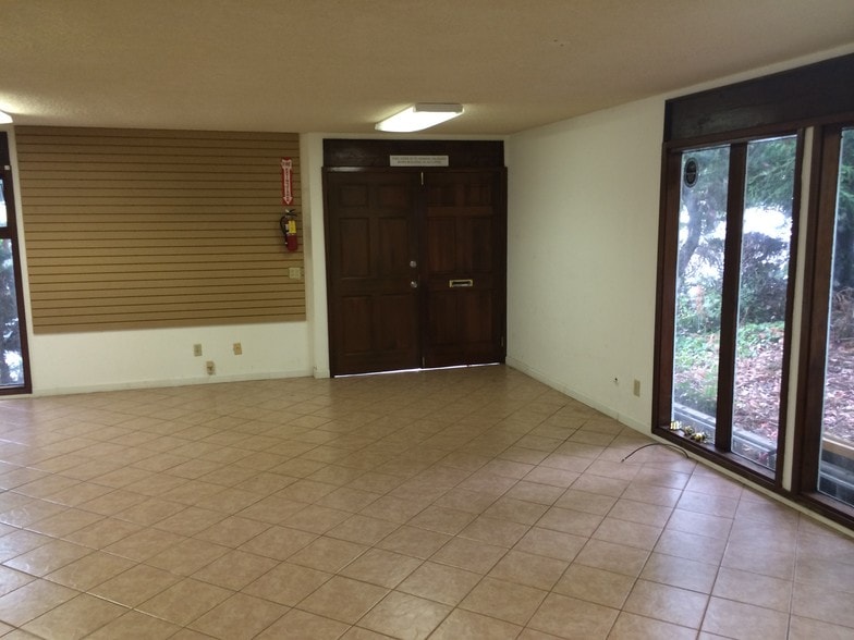 More Photos Of 2830 Cabrillo Hwy N, Half Moon Bay Office For Lease