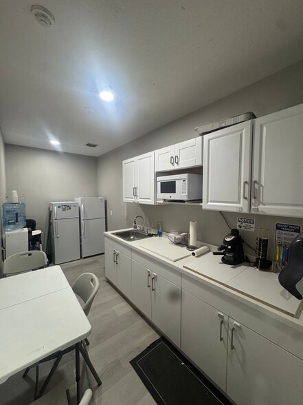 More Photos Of 101 S Federal Hwy, Dania Beach Medical For Lease