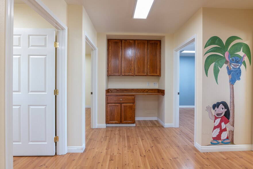 More Photos Of 19361 Beach Blvd, Huntington Beach Medical For Lease