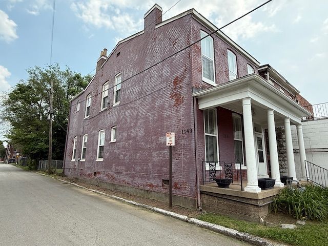More Photos Of 1143 S 6th St, Louisville Office For Sale