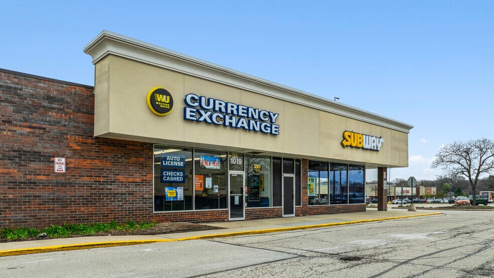 More Photos Of 1023-1127 S Roselle Rd, Schaumburg Freestanding For Sale