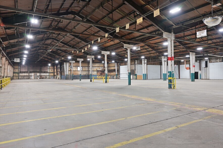 More Photos Of 701 33rd Ave N, Saint Cloud Manufacturing For Sale