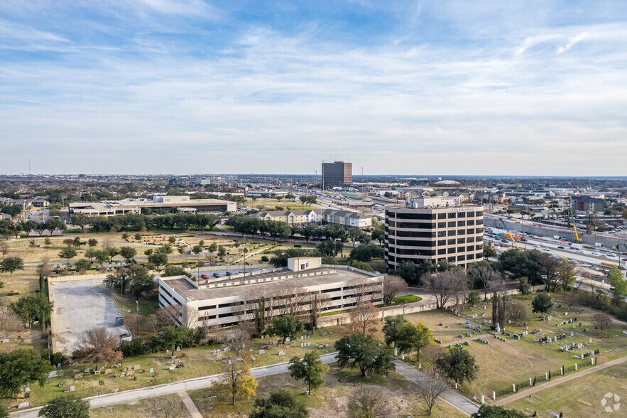 More Photos Of 9101 Lyndon B Johnson Fwy, Dallas Office For Lease
