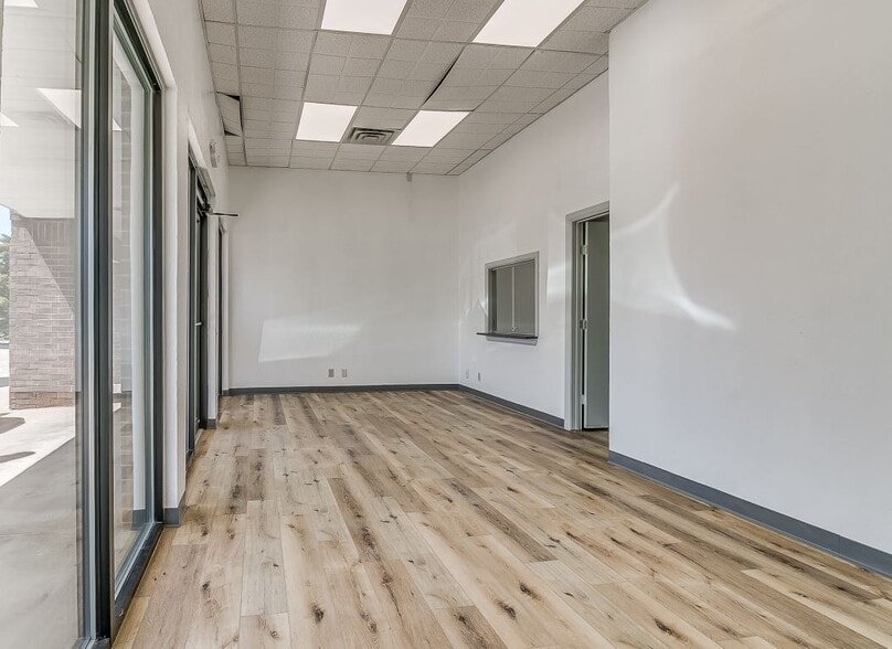 More Photos Of 13509 N Meridian Ave, Oklahoma City Medical For Sale
