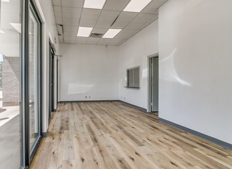 More Photos Of 13509 N Meridian Ave, Oklahoma City Medical For Sale