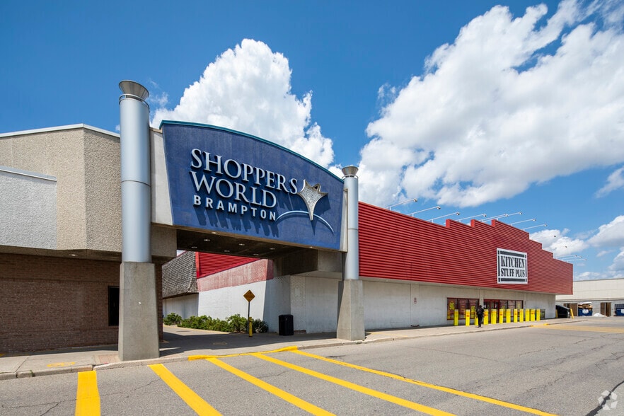 More Photos Of 499 Main St S, Brampton General Retail For Lease