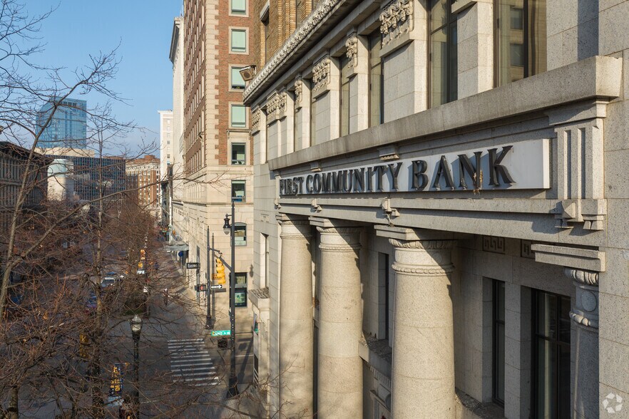 More Photos Of 60 Monroe Center NW, Grand Rapids Office Residential For Sale