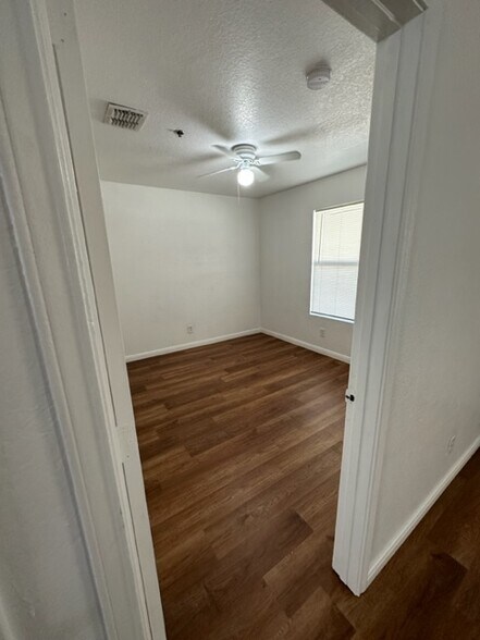 More Photos Of 926 Drury Ln, San Antonio Apartments For Sale