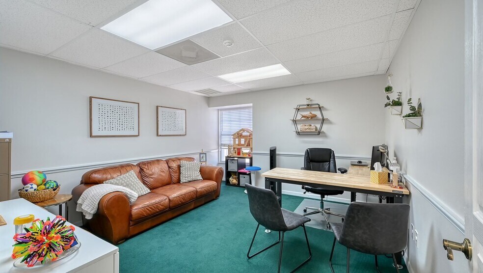 More Photos Of 1505 Tamiami Trl S, Venice Medical For Sale