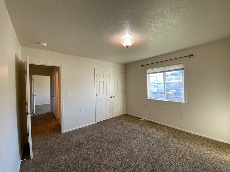 More Photos Of 111 Adams St, Horseshoe Bend Multifamily For Sale