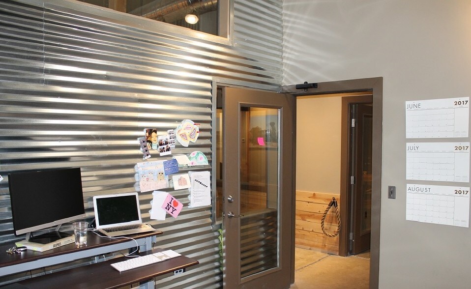 More Photos Of 610 S Park Ave, Tucson Loft Creative Space For Sale