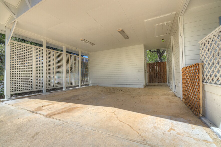 More Photos Of 200 Peggs Pl, Canyon Lake Specialty For Sale