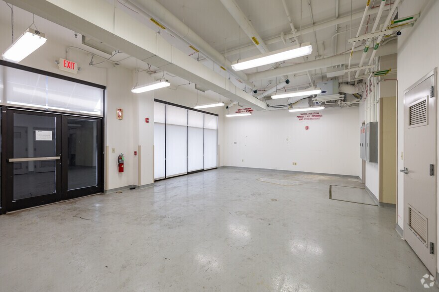 More Photos Of 5901 Delmar Blvd, Saint Louis Apartments For Lease