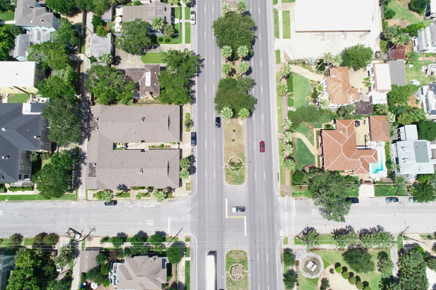 More Photos Of 1601 Broadway St, Galveston Assisted Living For Sale