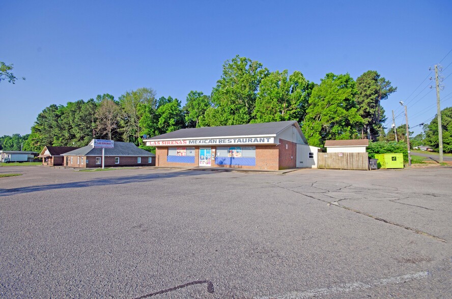 Primary Photo Of 2902 Industrial Dr, Sanford Restaurant For Sale