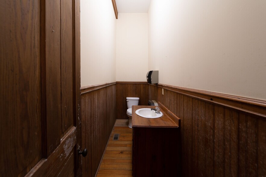 More Photos Of , Marion Unknown For Sale