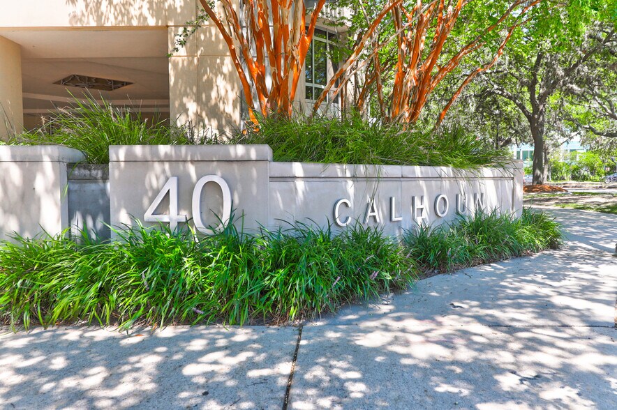 More Photos Of 40 Calhoun St, Charleston Office For Lease