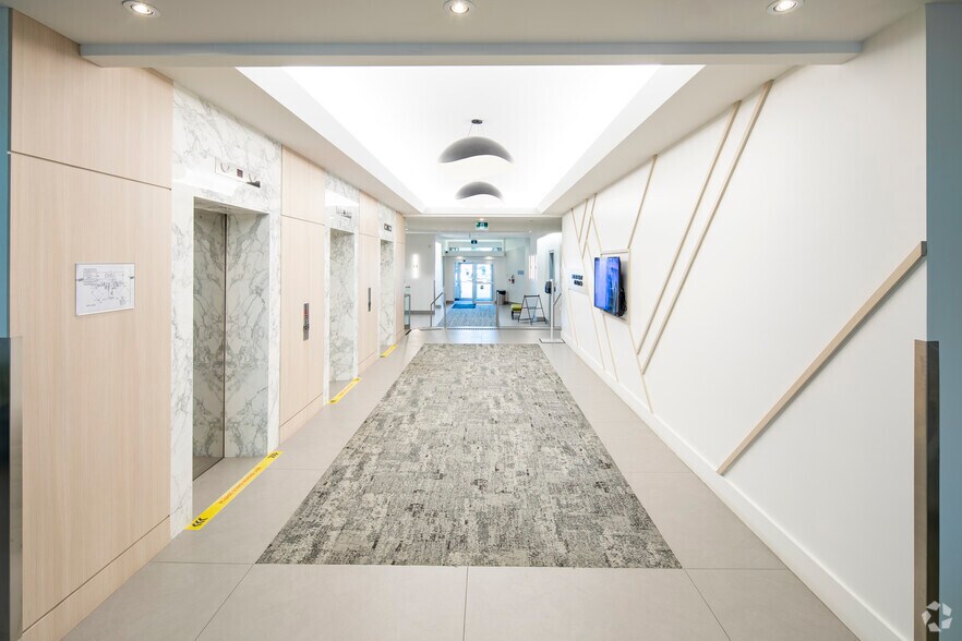 More Photos Of 5500 N Service Rd, Burlington Office For Lease