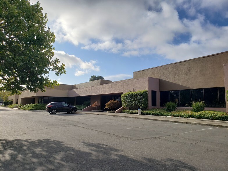 Primary Photo Of 6620-6626 Owens Dr, Pleasanton Research And Development For Lease