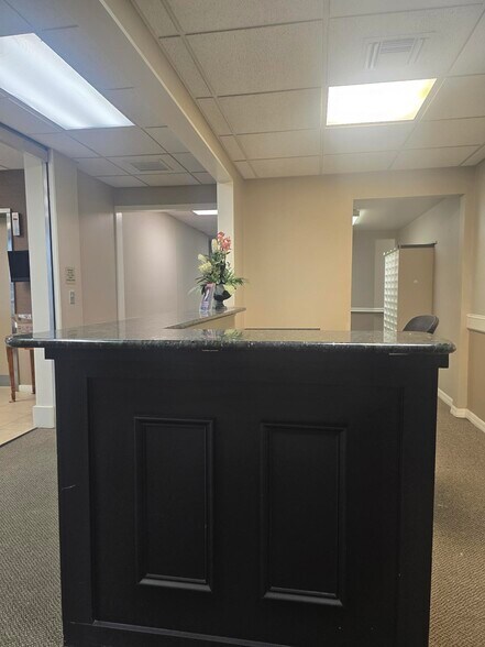 More Photos Of 4091 Colonial Blvd, Fort Myers Office Residential For Sale