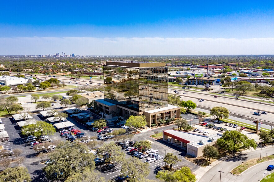 More Photos Of 6243 W Interstate 10, San Antonio Office For Lease