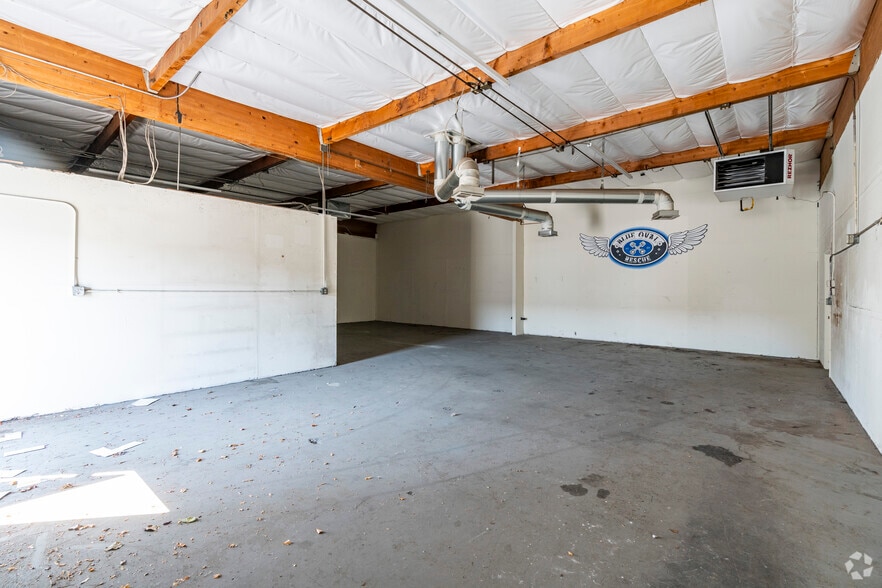More Photos Of 260 Freeport Blvd, Sparks Light Manufacturing For Lease