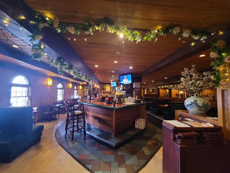 More Photos Of 492 Market St, Saddle Brook Restaurant For Sale