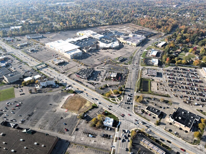 More Photos Of 9455-9727 Colerain Ave, Cincinnati Unknown For Lease