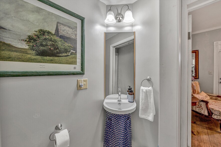 More Photos Of 185 Claiborne Ave, Rocky Mount Hospitality For Sale