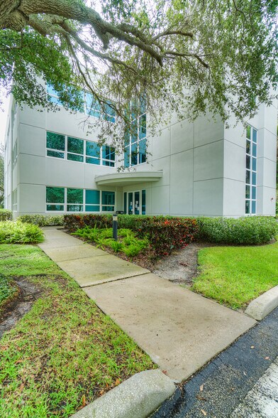More Photos Of 1735 W Hibiscus Blvd, Melbourne Medical For Lease