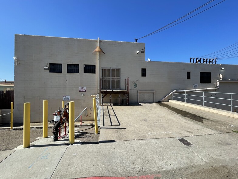 More Photos Of 7663-7667 Broadway, Lemon Grove Supermarket For Sale