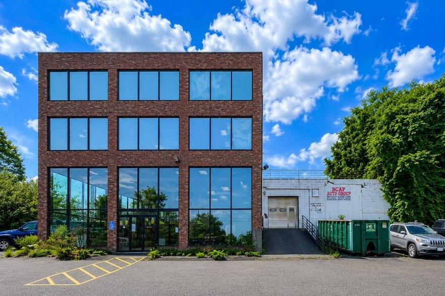 More Photos Of 360 Tunxis Hill Rd, Fairfield Auto Dealership For Sale