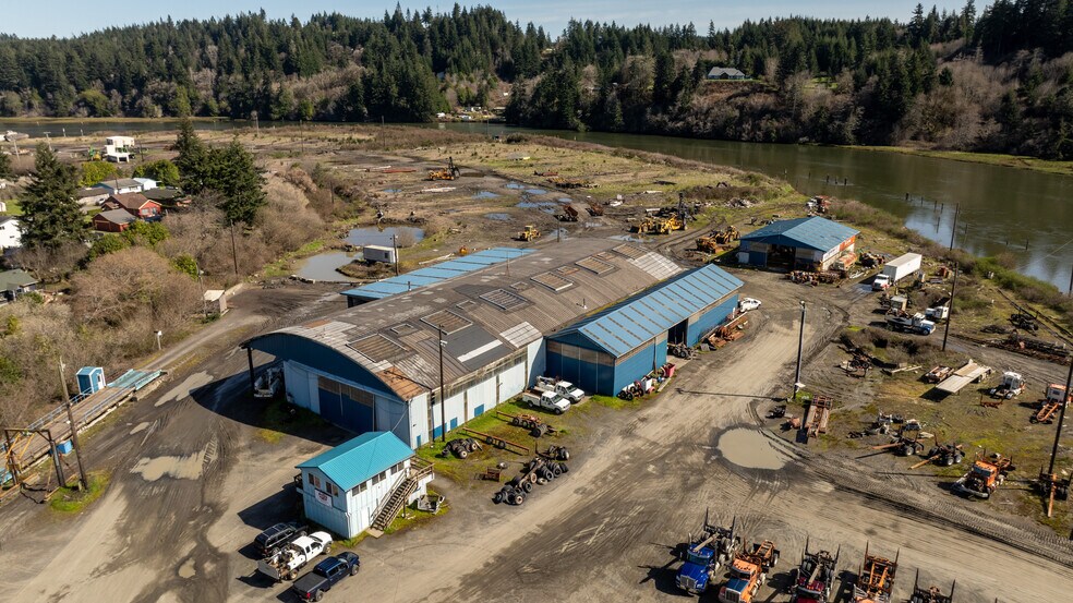 More Photos Of 93761 Hackett Ln, Coos Bay Distribution For Sale