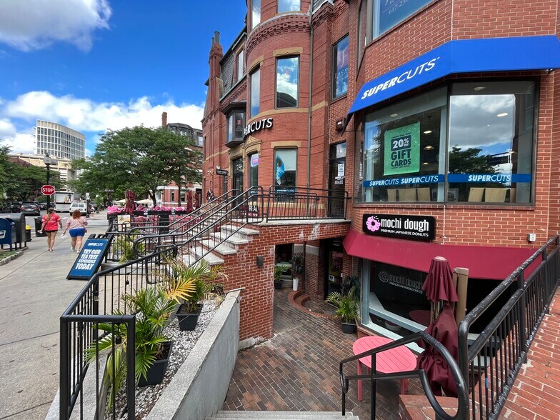More Photos Of 279 Newbury St, Boston Storefront Retail Office For Lease