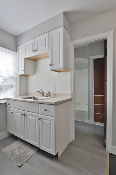 More Photos Of 4760-4764 N High St, Columbus Storefront Retail Residential For Sale