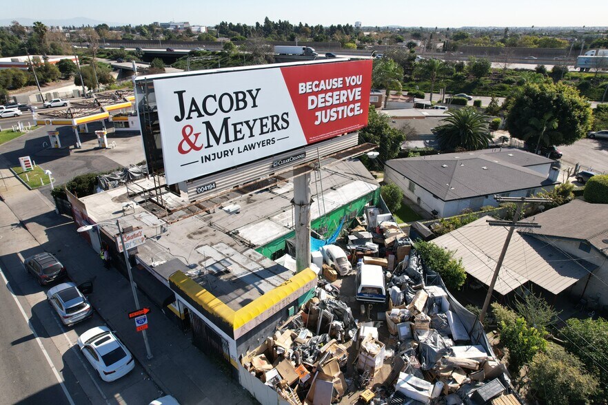 More Photos Of 1132 E Imperial Hwy, Los Angeles Storefront For Sale