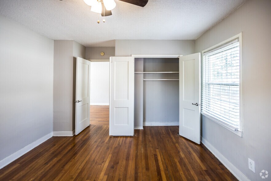 More Photos Of 2024 Jefferson Ave, Memphis Apartments For Sale