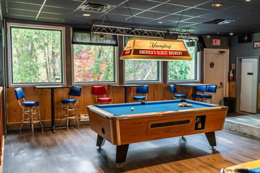 More Photos Of 1019 Norwich Rd, Plainfield Restaurant For Sale