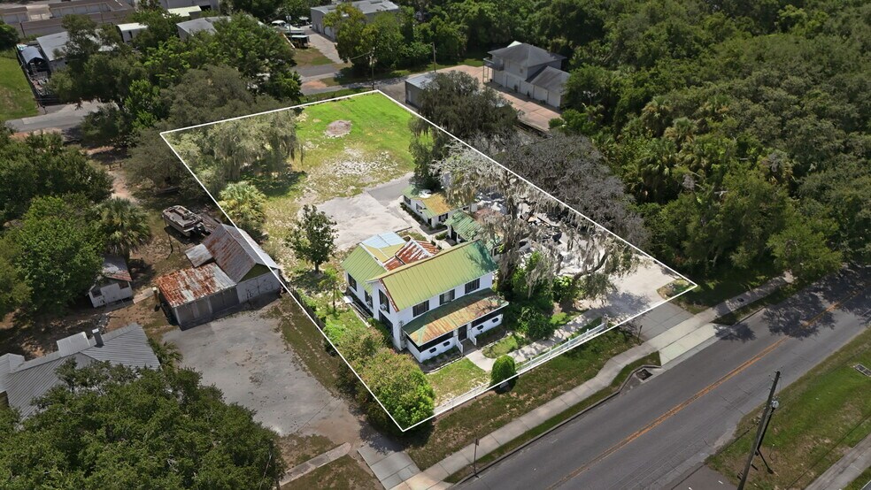 More Photos Of 605 S Main Ave, Minneola Storefront Retail Residential For Sale
