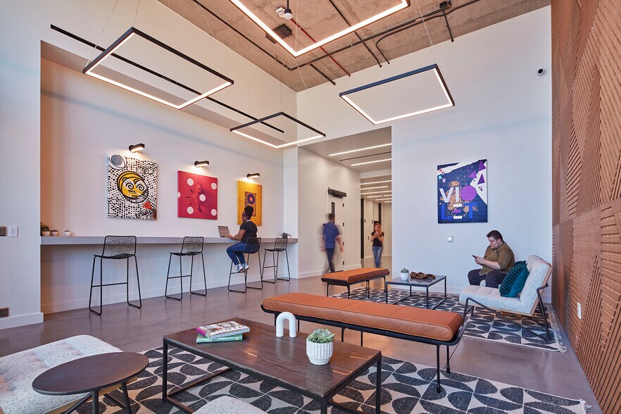 More Photos Of 2130 Violet St, Los Angeles Office For Lease