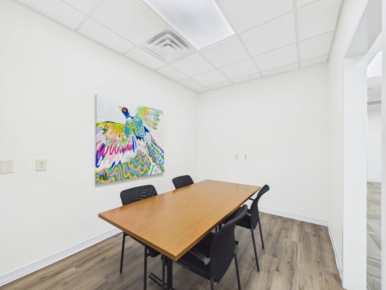 More Photos Of 700 Brookstone Centre Pky, Columbus Medical For Lease